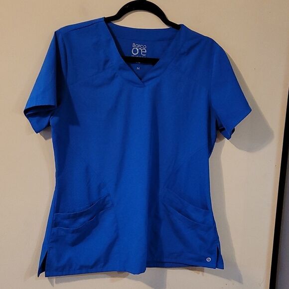 Barco medium Scrub top Great pre-owned condition - Picture 1 of 4